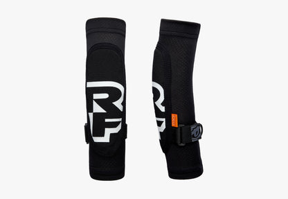 Race Face Sendy Elbow - Youth - Stealth
